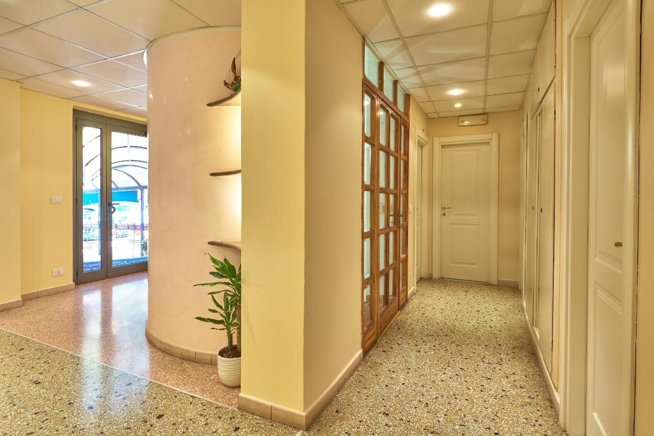 Albergo Natalina Finale Ligure Exterior photo